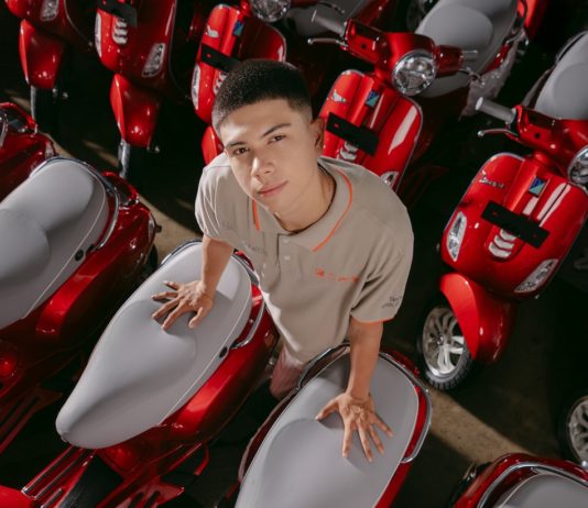 Apparel Motor Harian Bertajuk Dealer Equipment Collection Resmi dari Vespa Dealer Equipment Collection Vespa