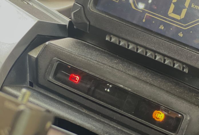 Lampu Indikator Aki Menyala