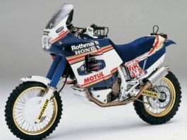 Honda NXR750 Memenangkan Reli Paris-Dakar untuk Membidani Africa Twin Honda NXR750 Reli Paris-Dakar