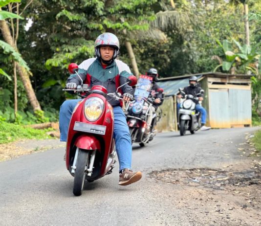 Cara Aman Menghindari Lubang di Jalan, Jaga Keseimbangan Menghindari Lubang di Jalan