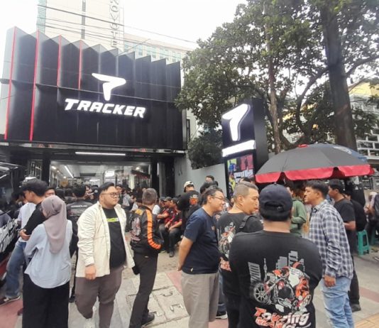 Peresmian Tracker Bandung di Cihampelas, Diramaikan Bukber Komunitas Tracker Bandung di Cihampelas