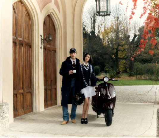 Vespa 946 Horse Resmi Hadir di Indonesia, Harganya Rp 288 Juta! Vespa 946 Horse