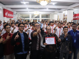 Astra Honda Berbagi Ilmu Bahas Teknologi Honda Vario 125 Street di SMK Yuppentek 2 Astra Honda Berbagi Ilmu