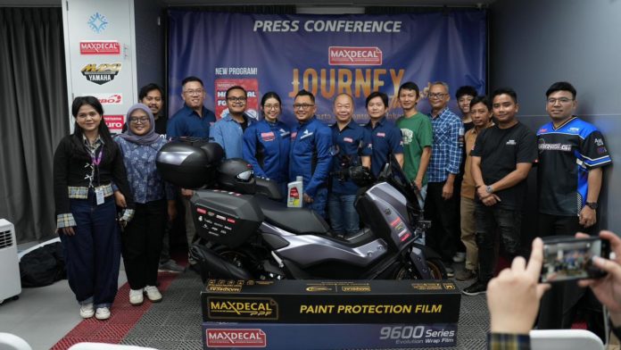 Maxdecal Pasutri Touring