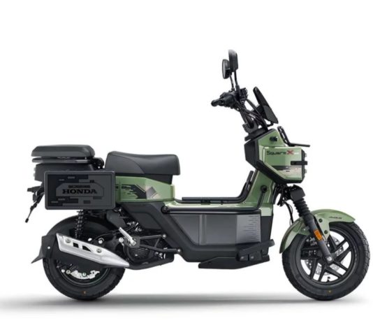 Honda Square X125 Skuter Matik Adventure, Sudah Dibekali Rak Samping Lipat Honda Square X125