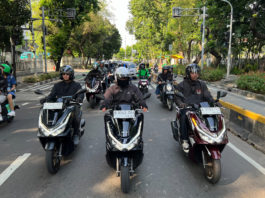 Ngaspal Sama Bapak: Kenali Fitur dan Warna Baru Honda PCX160 NGASAB Ngaspal Sama Bapak Honda PCX160