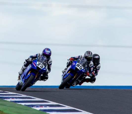 Sabian Fathul Ilmi Memenangkan Race 1 Yamaha R3 bLU cRU Asia-Pacific Championship 2026 The Bend Motorsport Park Sabian Fathul Ilmi
