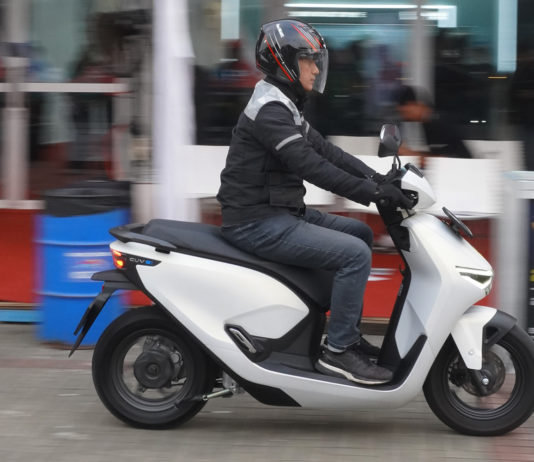 Tips Aman Menggunakan Motor Listrik Honda untuk Mobilitas Harian Motor Listrik Honda
