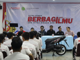 AHBI Kenalkan Teknologi Honda Vario 125 Street ke Siswa SMK Sint Joseph Jakarta Astra Honda Berbagi Ilmu Vario 125 Street