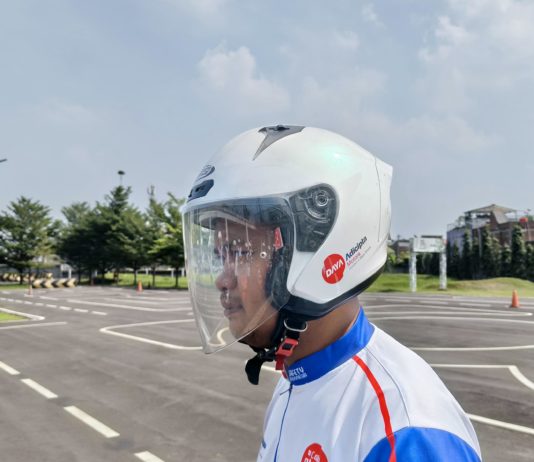 Memilih Helm yang Pas untuk Setiap Perjalanan Memilih Helm yang Pas